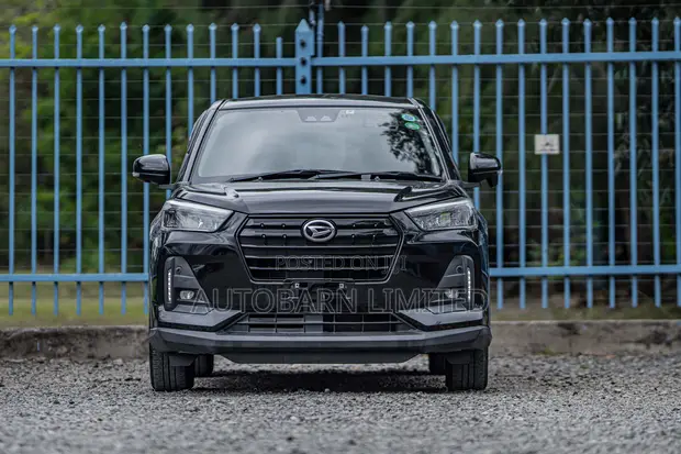 Daihatsu Rocky 2020 Nyeusi - 1
