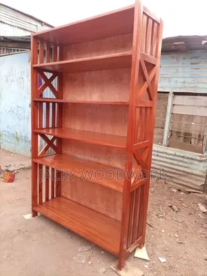 Rafu ya Vitabu ya Mbao Imara ya Premium, Ngazi 5, na Vitu vya X vya Kijiometri