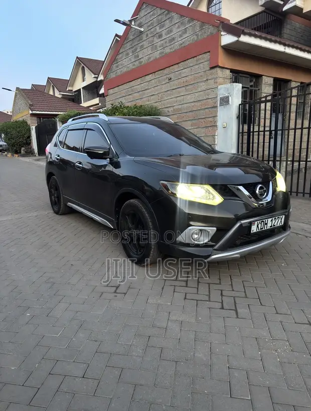 Nissan X-Trail 2.0 Petrol AWD 2015 - 1