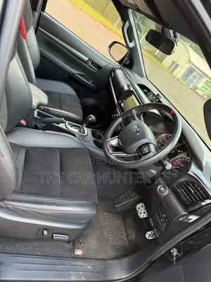 Toyota Hilux Revo Double Cab 2.4 Diesel AWD 2022 Nyeusi