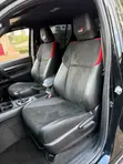Toyota Hilux Revo Double Cab 2.4 Diesel AWD 2022 Nyeusi - 2