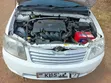 Toyota Corolla 2005 Nyeupe - 3