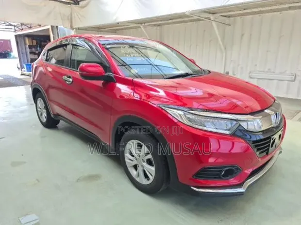 Honda Vezel 1.5 2WD 2020 Nyeusi - 1
