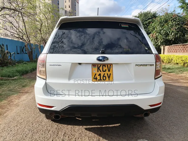 Subaru Forester 2012 White - 1