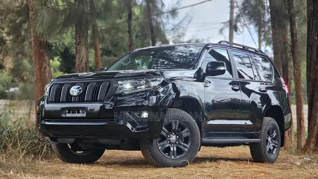 Toyota Land Cruiser Prado 2.8 2023 Black - 1