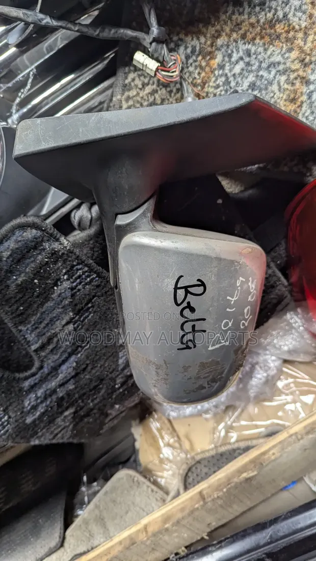 Kioo cha Belta cha Toyota (Bila Indicator) - 1