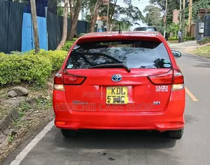 Toyota Corolla Fielder 2016 Nyekundu