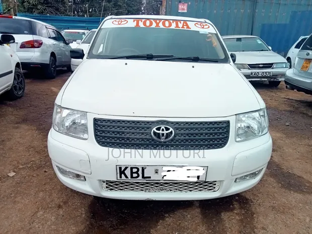 Toyota Succeed 2006 White - 1