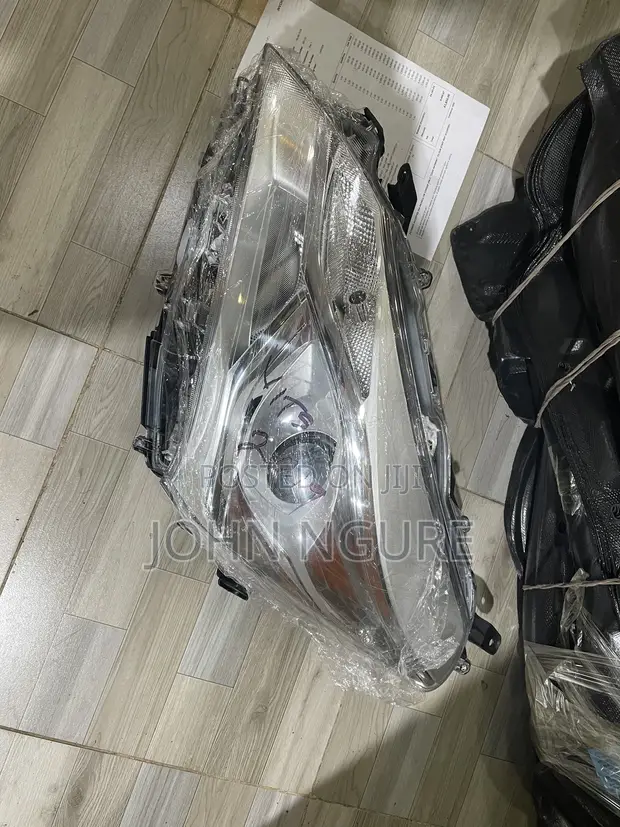 Toyota Vitz 2019 Headlight (Non-Xenon) - 1
