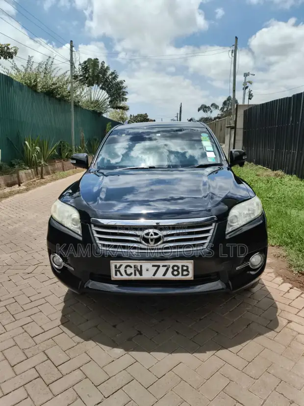 Toyota Vanguard 2010 Nyeusi - 1