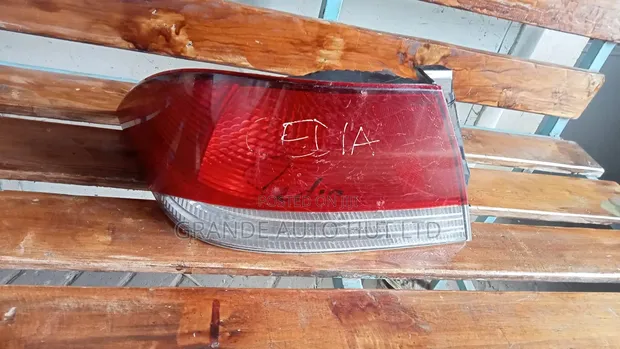 Mitsubishi Lancer Cedia Tail Light - 1
