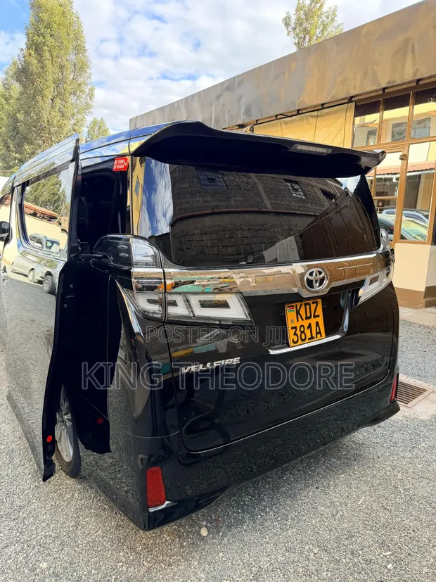 Malori Makubwa ya Kukodisha yenye Viti 7 - 1
