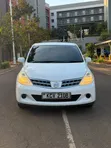 Nissan Tiida 2012 Nyeupe - 1