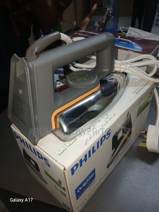 Philips HD1172 Classic Dry Iron - 1