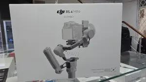 DJI RS 4 Mini Combo Gimbal