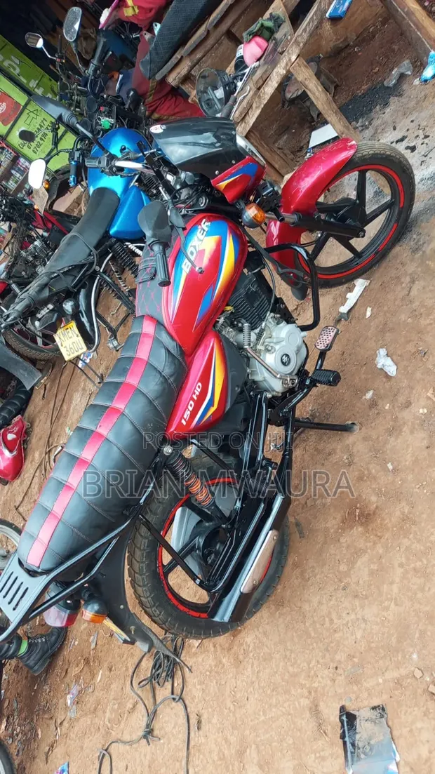 Bajaj Boxer 150 UG 2024 Nyekundu - 1