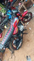 Bajaj Boxer 150 UG 2024 Nyekundu - 1