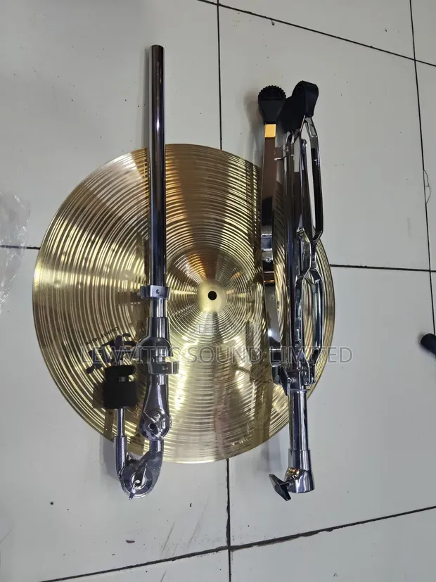 Sabian Ride Cymbal 18" na Stand - 1