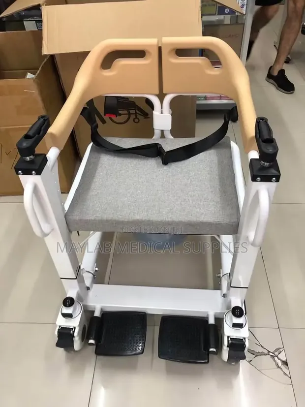 Patient Transfer Chair | Compact Hospital Transport Wheelchair - 1