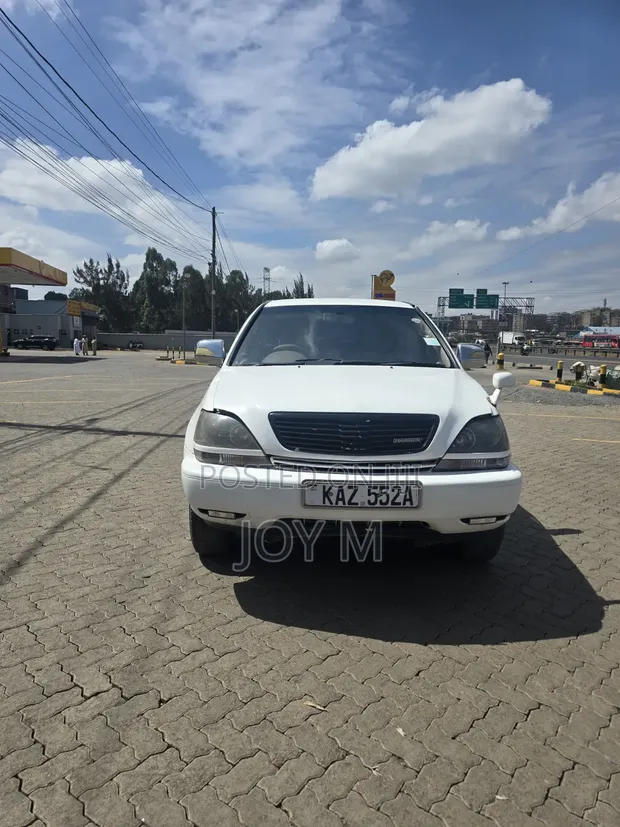 Toyota Harrier 2006 - 1