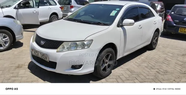 Toyota Allion 2010 Nyeupe - 1