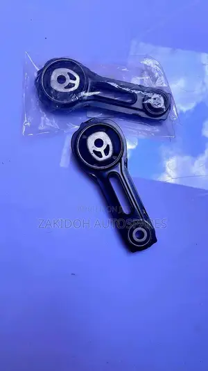 Mitsubishi Outlander Engine Mounting (2014-2020)