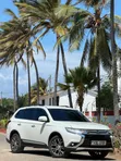 Mitsubishi Outlander 2016 White - 1