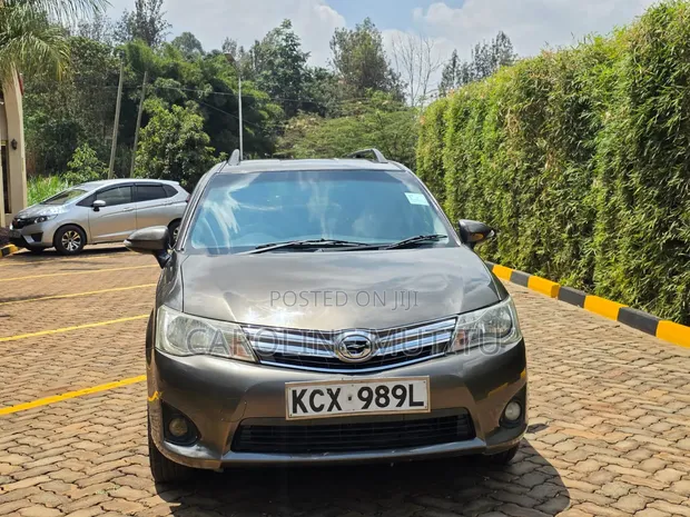Toyota Corolla Fielder 2012 Brown - 1