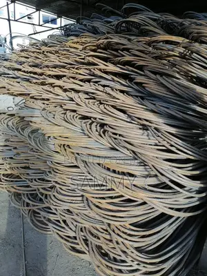 Chuma cha Ujenzi (D32-D8) kinapatikana