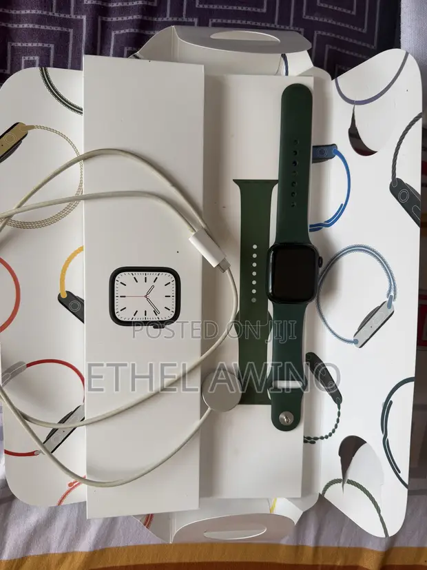 Apple Watch Series 7 (41mm) Kijani - Sanduku & Chaja Halisi - 1