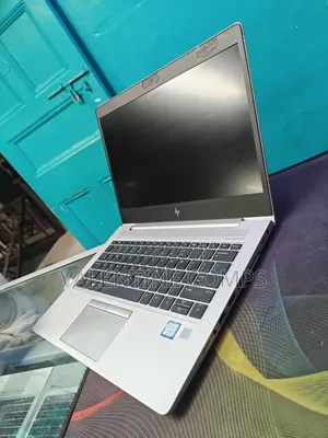 Laptop HP EliteBook 830 G6 - Core i7, 16GB RAM, 512GB SSD
