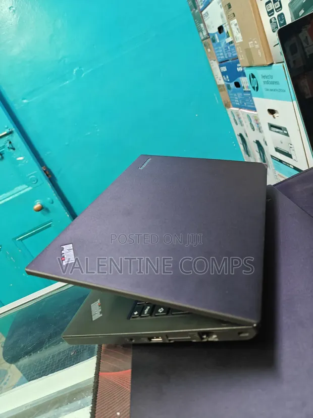 Laptopi ya Lenovo ThinkPad X250 8GB RAM, 256GB SSD - 1