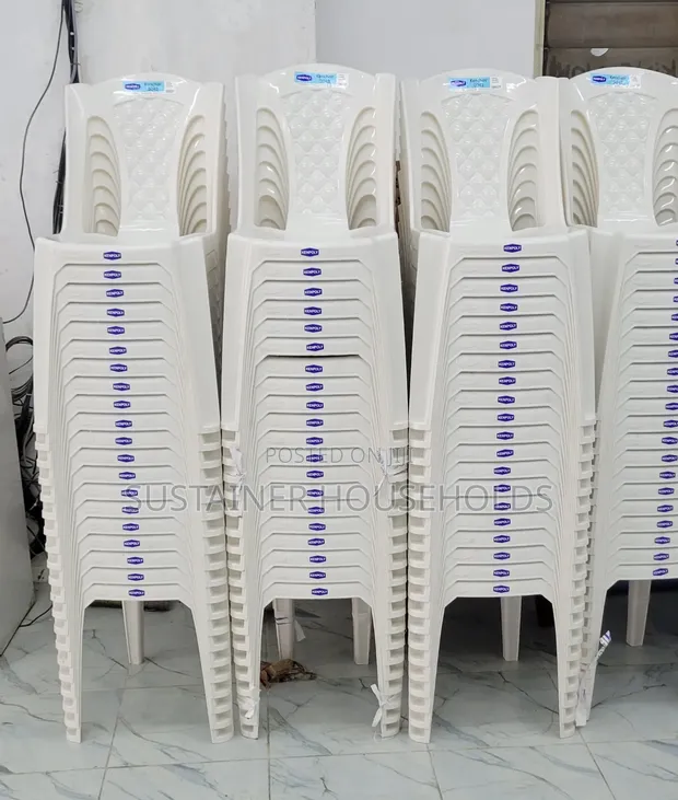 Qurater Plastic Chairs - 1