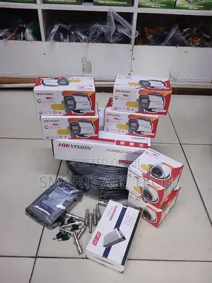 Hikvision ColorVu 6-Kamera Security Kit 8 Channel DVR 1080p