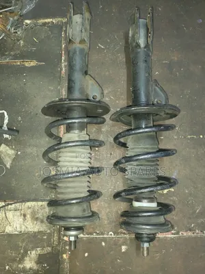 Toyota Vitz Shock Absorber Kamili (Iliyo tumika)