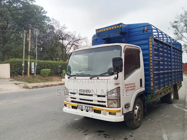 Isuzu Elf NQR 2013 White - 1