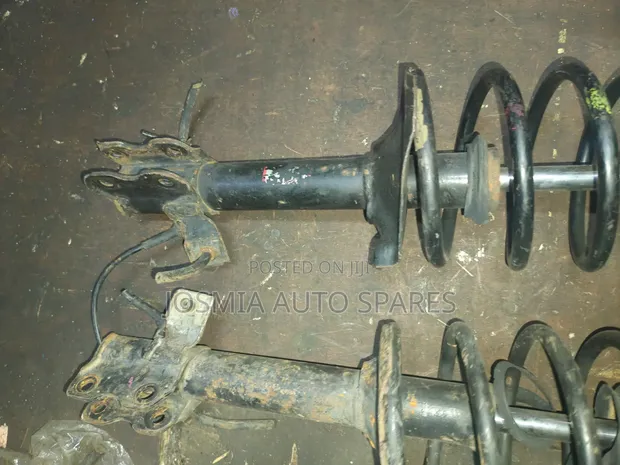 Nissan X-Trail NT30 Front Shock (Used) - 1