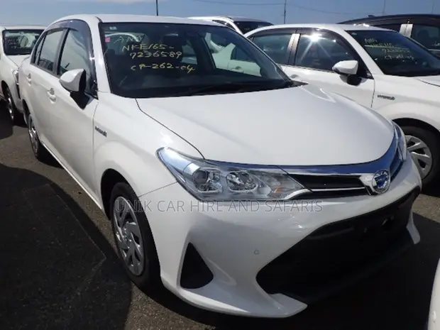 Toyota Axio 1.5 Hybrid G 2WD 2020 White - 1