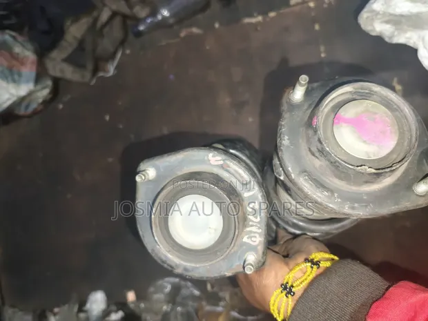 Toyota Passo Shock Absorber (Iliyo tumika) - 1