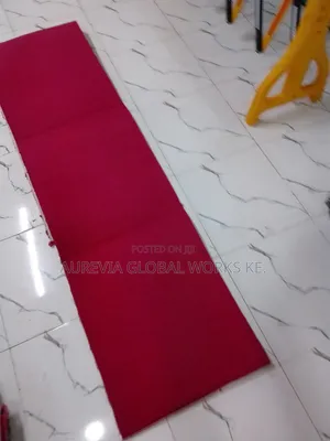 Carpet ya Maroon Wall-to-Wall - Mpya Kabisa