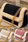 Handbags Handmade - Mifuko Migumu ya Trendy yenye Mnyororo wa Dhahabu - 1