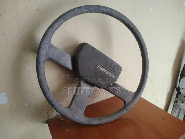 Stering Wheel ya Toyota Land Cruiser 75 Series - 1