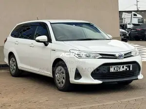 Toyota Corolla Fielder 1.5 Hybrid FWD 2019