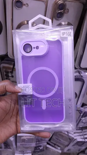 Kifaa cha iPhone 16e Matte Purple MagSafe