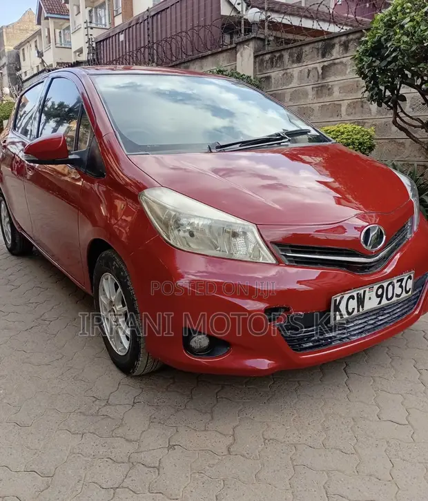 Toyota Vitz 1.0 FWD 5dr Hatchback 2012 Red - 1