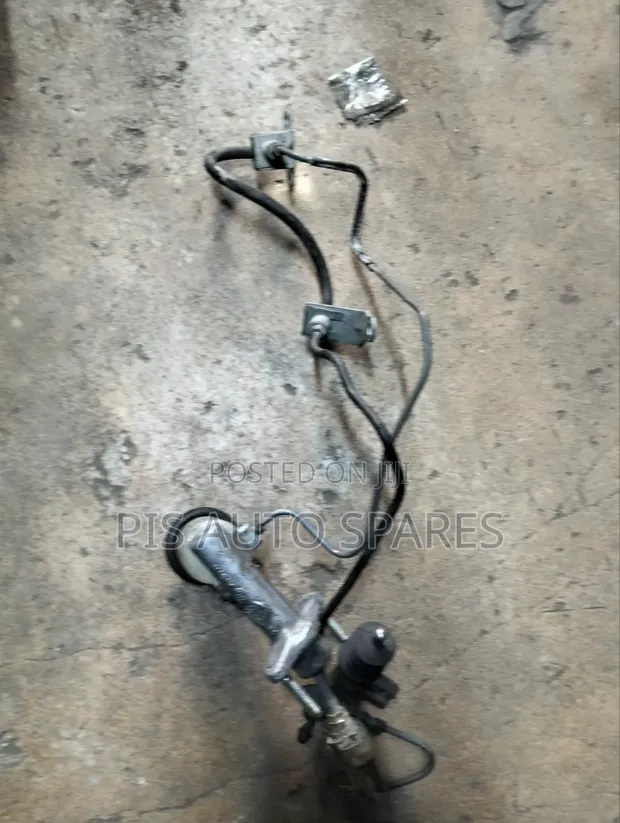 Toyota Corolla 100 Clutch Cylinder - 1