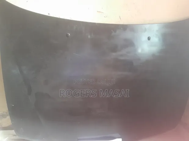 Bonnet ya Nissan B14 - 1