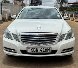 Mercedes-Benz E250 2012 Nyeupe