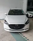 Mazda Demio 2010 Nyeupe - 1