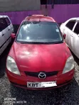Mazda Demio 2010 Nyeusi - 4